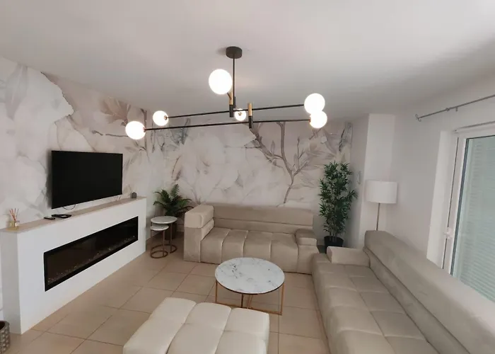 Del Mar Apartman *
